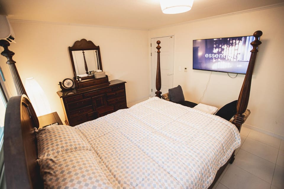TV and multimedia, Bedroom