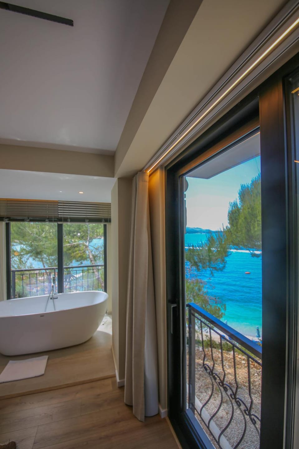 Bedroom, Sea view, Bath