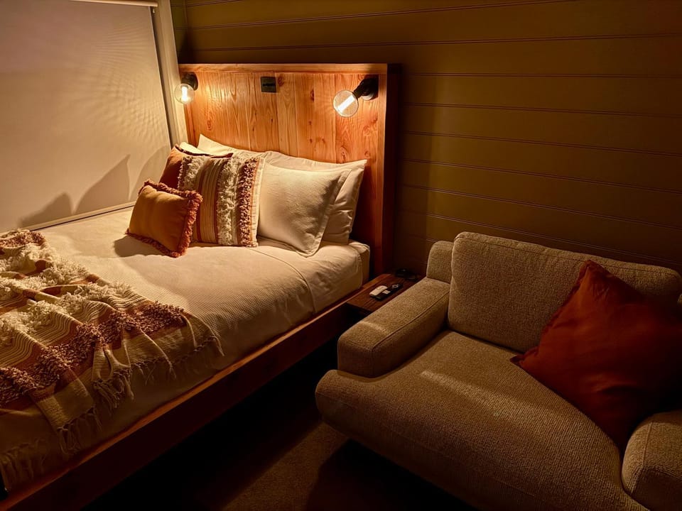 Seating area, Bedroom