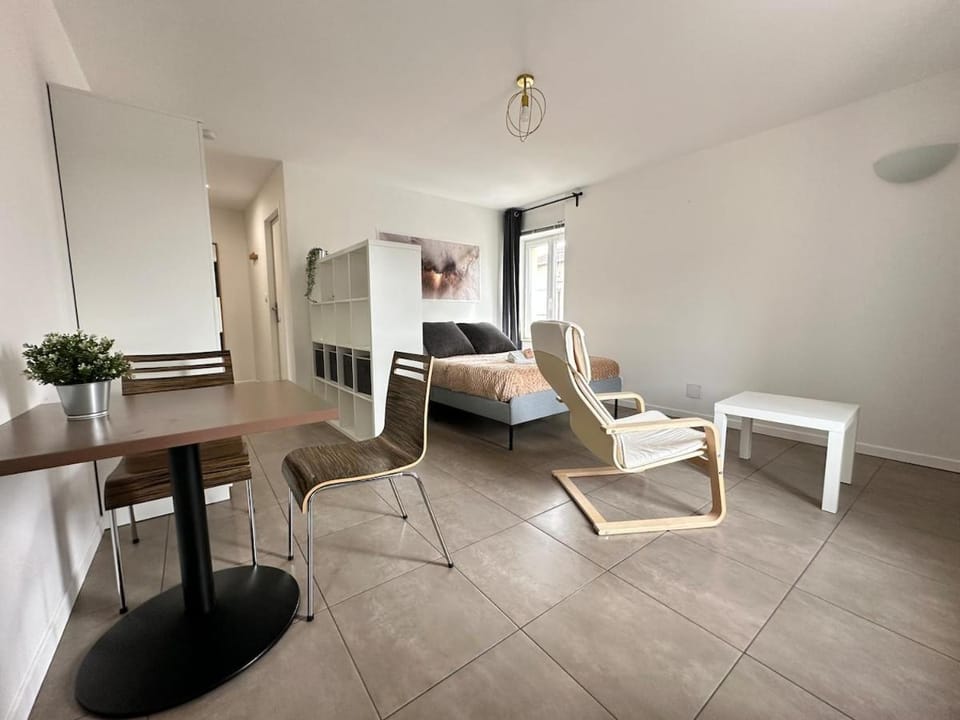 M 102 Studio calme et chaleureux proche Metz Apartment in Rhineland-Palatinate