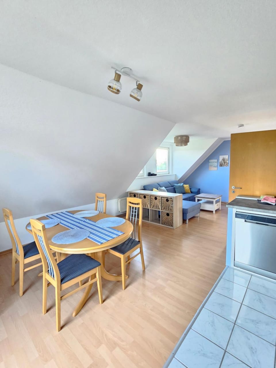 Living room, Dining area