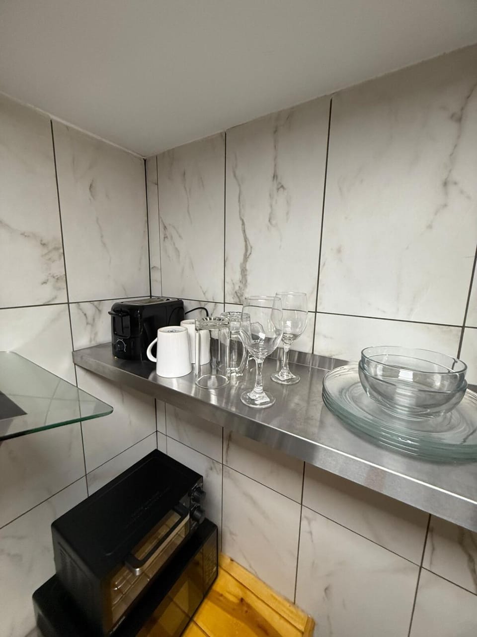 Coffee/tea facilities, Kitchen or kitchenette, minibar