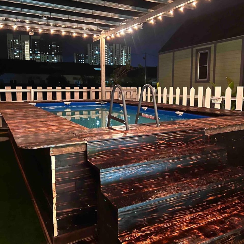 Night, Swimming pool