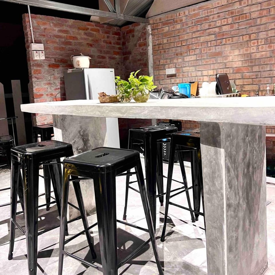 Kitchen or kitchenette, Seating area, Drinks