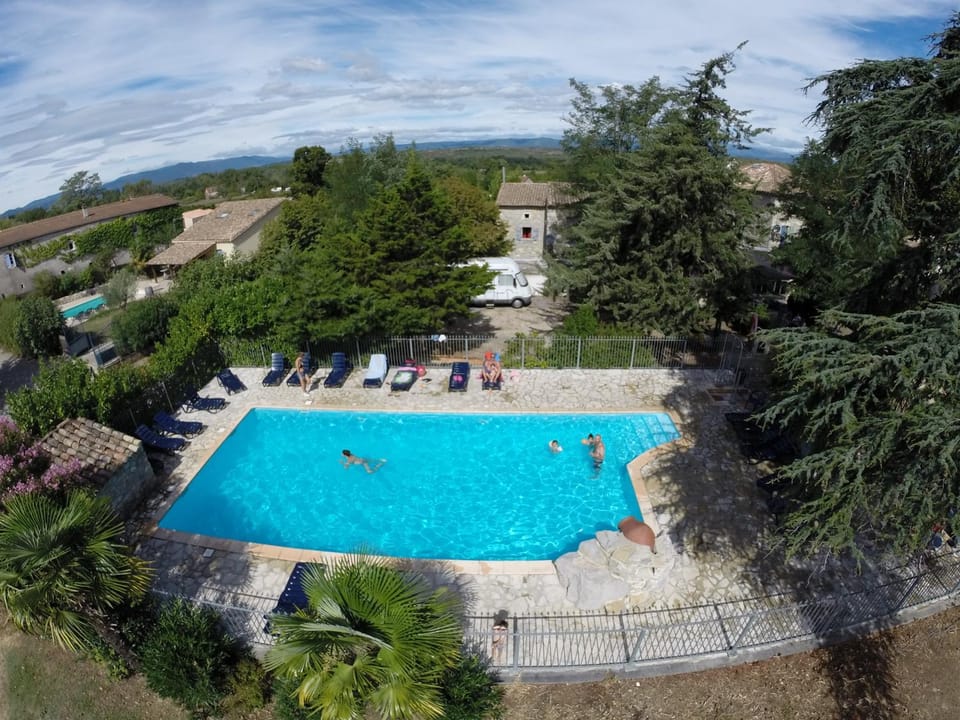 Chalet #14, 4 Pers, Domaine de Ribiere Chalet in Grospierres