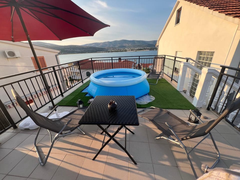 Balcony/Terrace, Sea view, sunbed