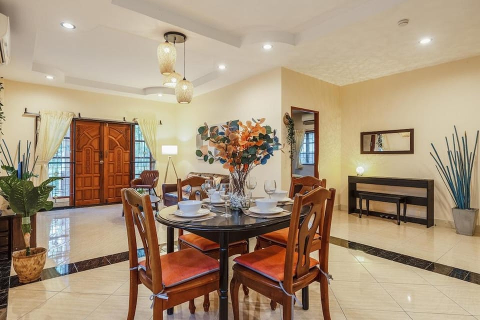 Areca Holiday Home 1, Bangtao Beach House in Choeng Thale