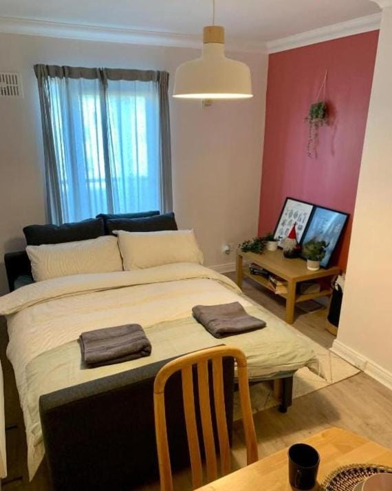 Central Dublin 1 Bedroom and Double Sofa Bed near Guinness Storehouse Apartment in Dublin