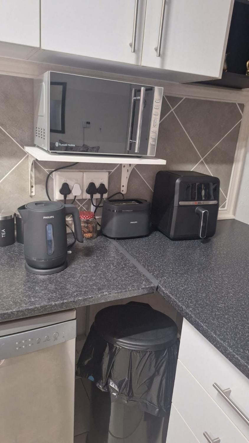 Coffee/tea facilities, Kitchen or kitchenette