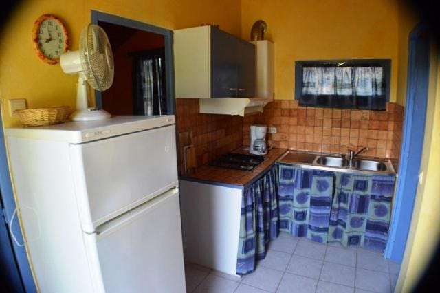 Chalet #15, 4 pers, Domaine De Ribiere Chalet in Grospierres