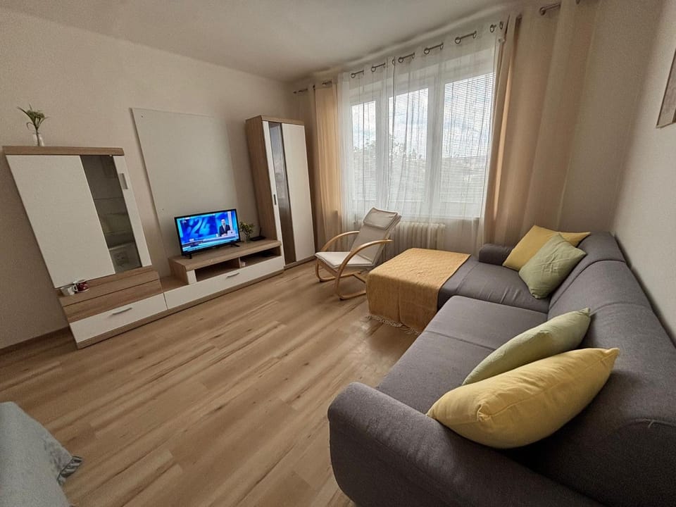 PA - Peaceful Parkside Apartment Apartment in Slovakia