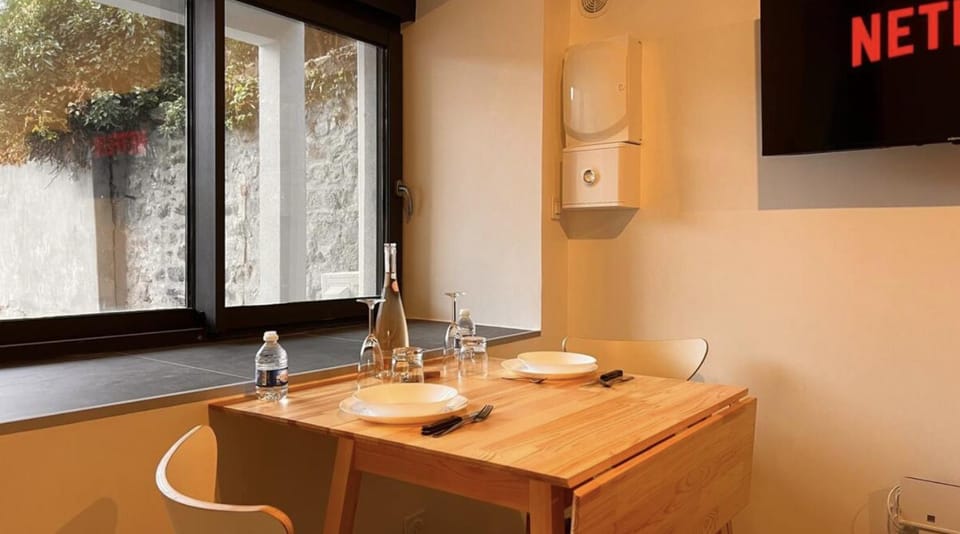 TV and multimedia, Dining area