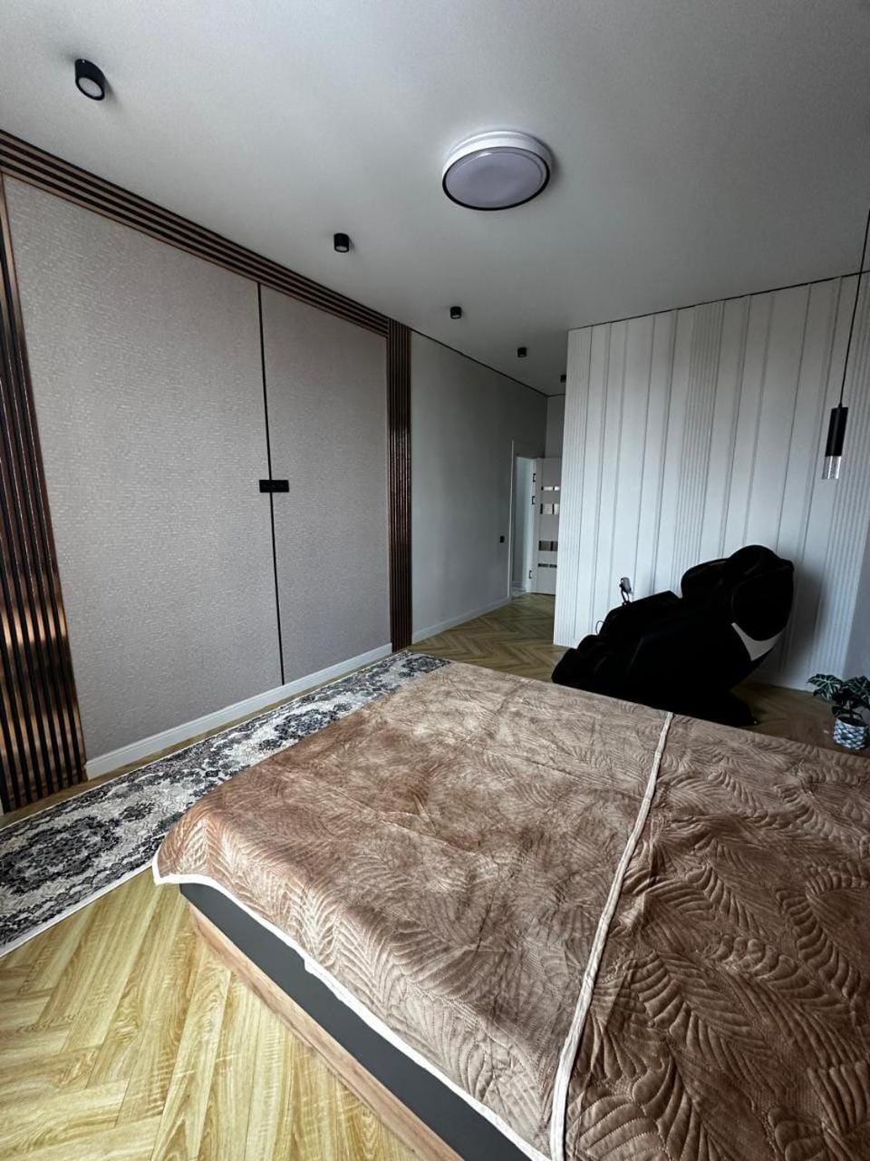 квартира в центре алматы четырёх комнатная Apartment in Almaty