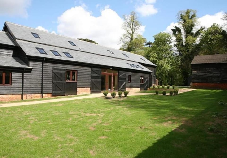 Spacious Barn Conversion - Vancouver - Vale Farm Barns House in Suffolk Coastal District