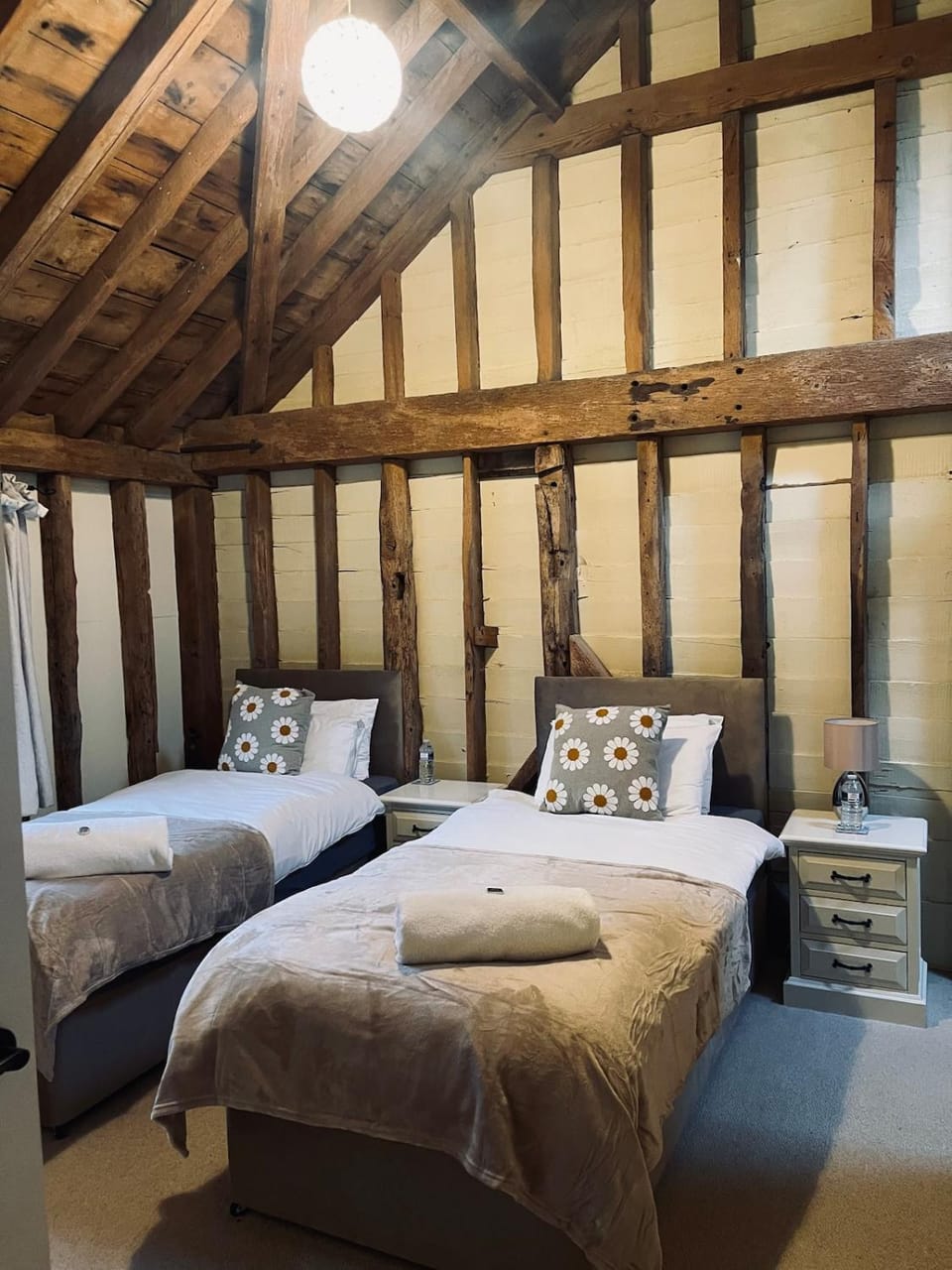Spacious Barn Conversion - Vancouver - Vale Farm Barns House in Suffolk Coastal District