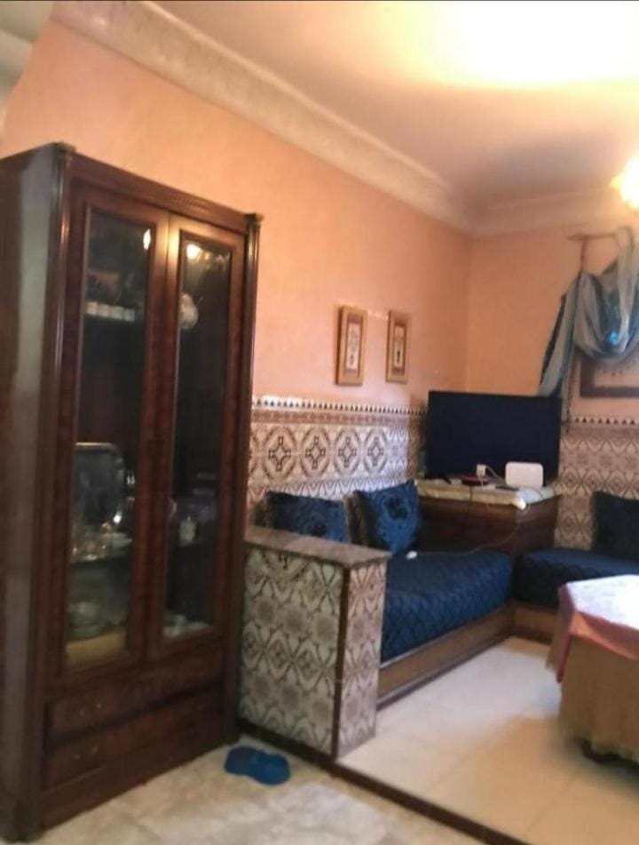 Superbé appartement bien équipé, situé à environ 300 Metres de la Plage Martil Apartment in Tangier-Tétouan-Al Hoceima
