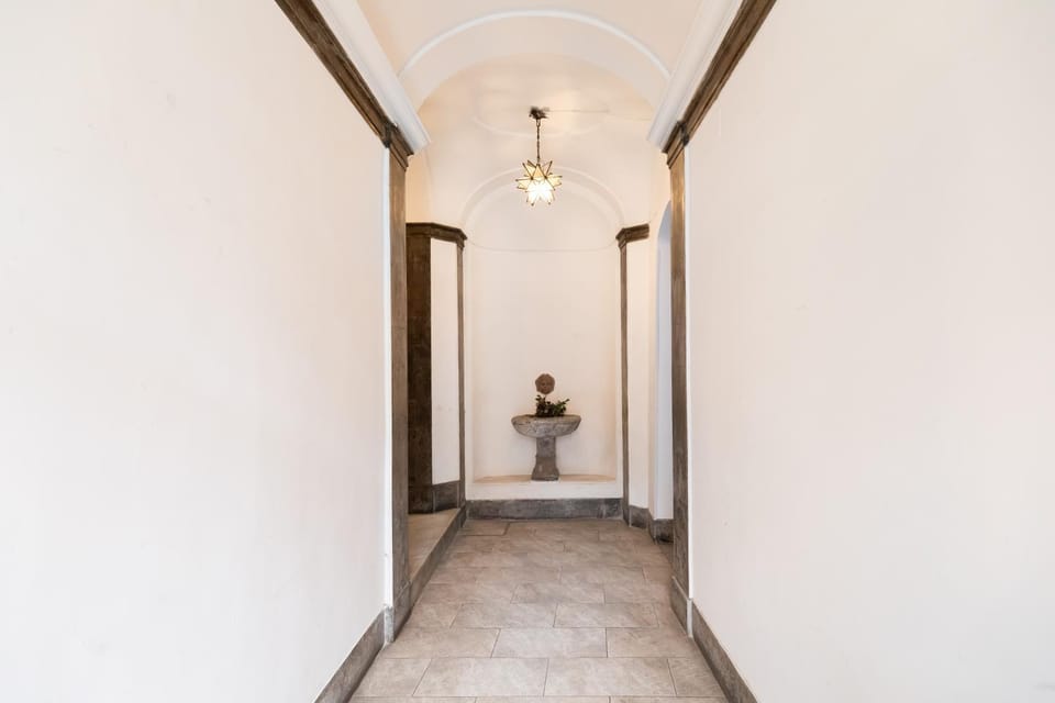 Pantheon Winning Position Apartment in Rome