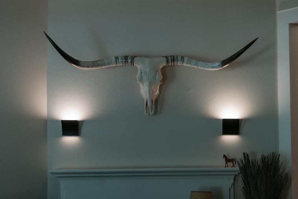 Living room, Decorative detail
