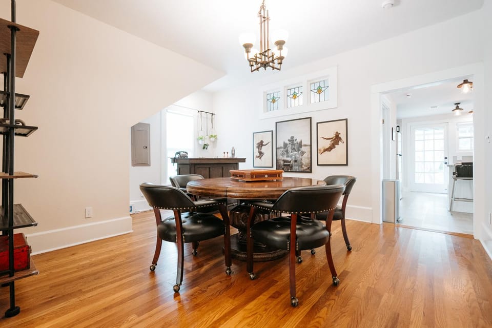 Lounge or bar, Dining area