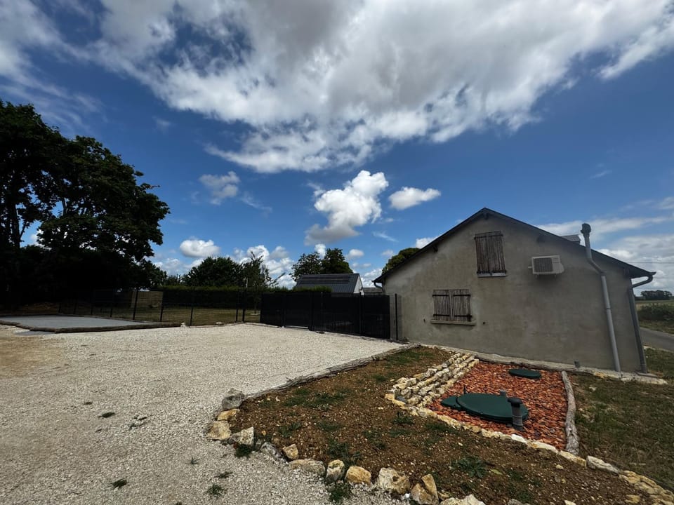 Aux Murmures des Champs House in Centre-Val de Loire