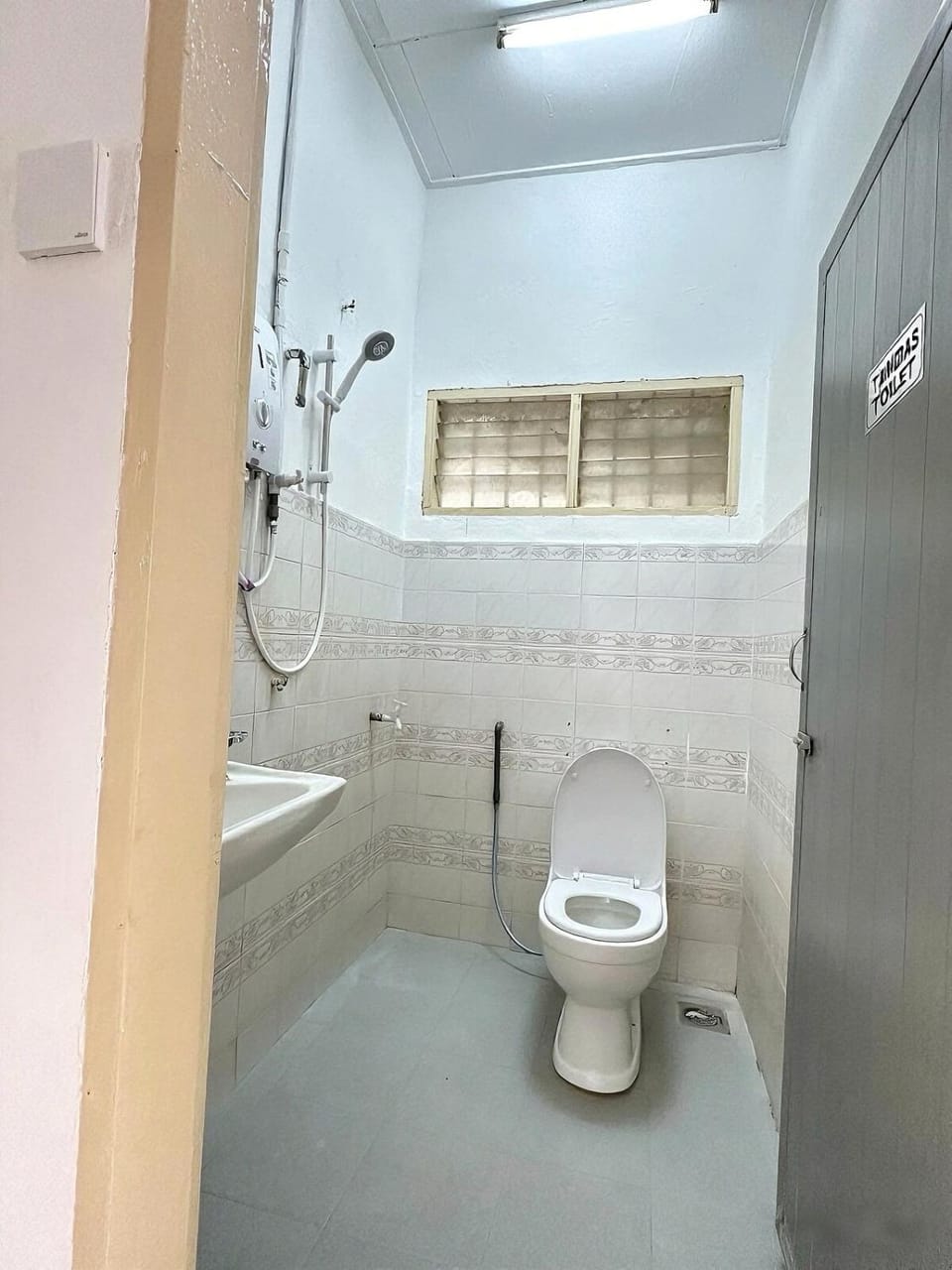 2 bedroom Kuala Terengganu House Near to City and Gong Badak - 6 pax max House in Terengganu, Malaysia