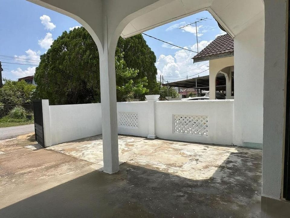 2 bedroom Kuala Terengganu House Near to City and Gong Badak - 6 pax max House in Terengganu, Malaysia