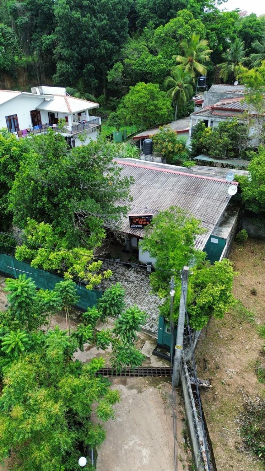 Solace More Hotel - Battaramulla Bed and Breakfast in Western Province