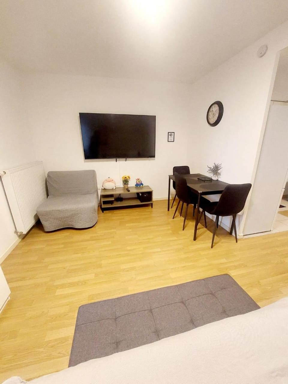 Cosy Home 4 - Spacieux studio avec parking - 30 min Paris Apartment in Cergy