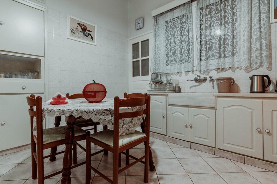 Leta Apt Apartment in Nafplion