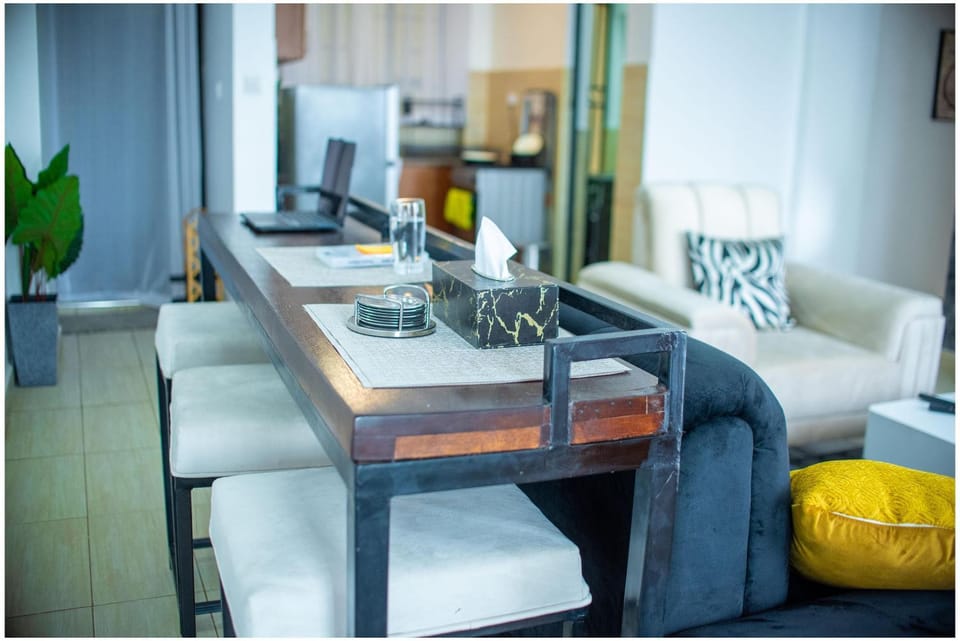 Living room, Dining area