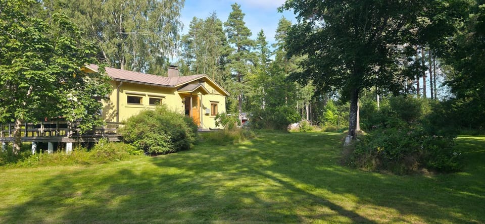 Property building, Day, Garden