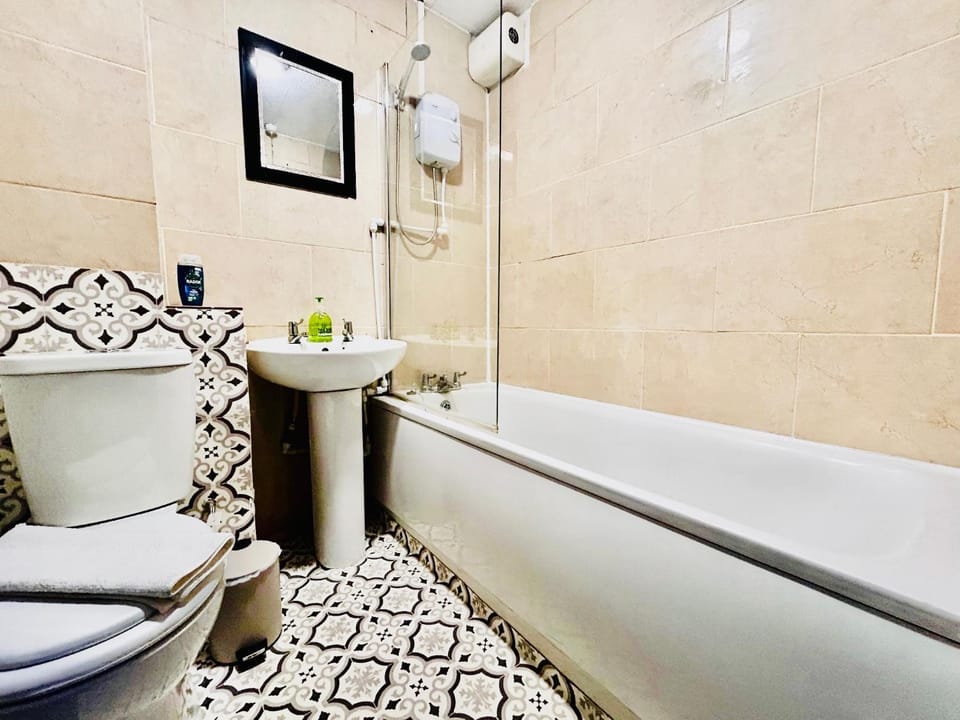 Bathroom, Bath