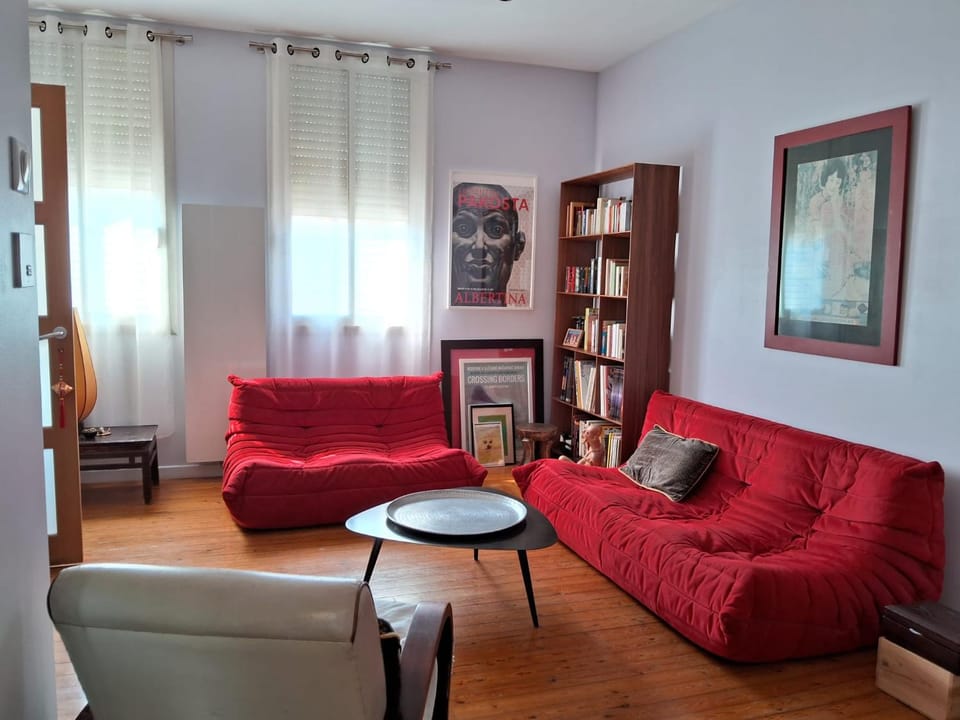 Charmante maison avec extérieur paisible, proche centre ville Apartment in Bordeaux