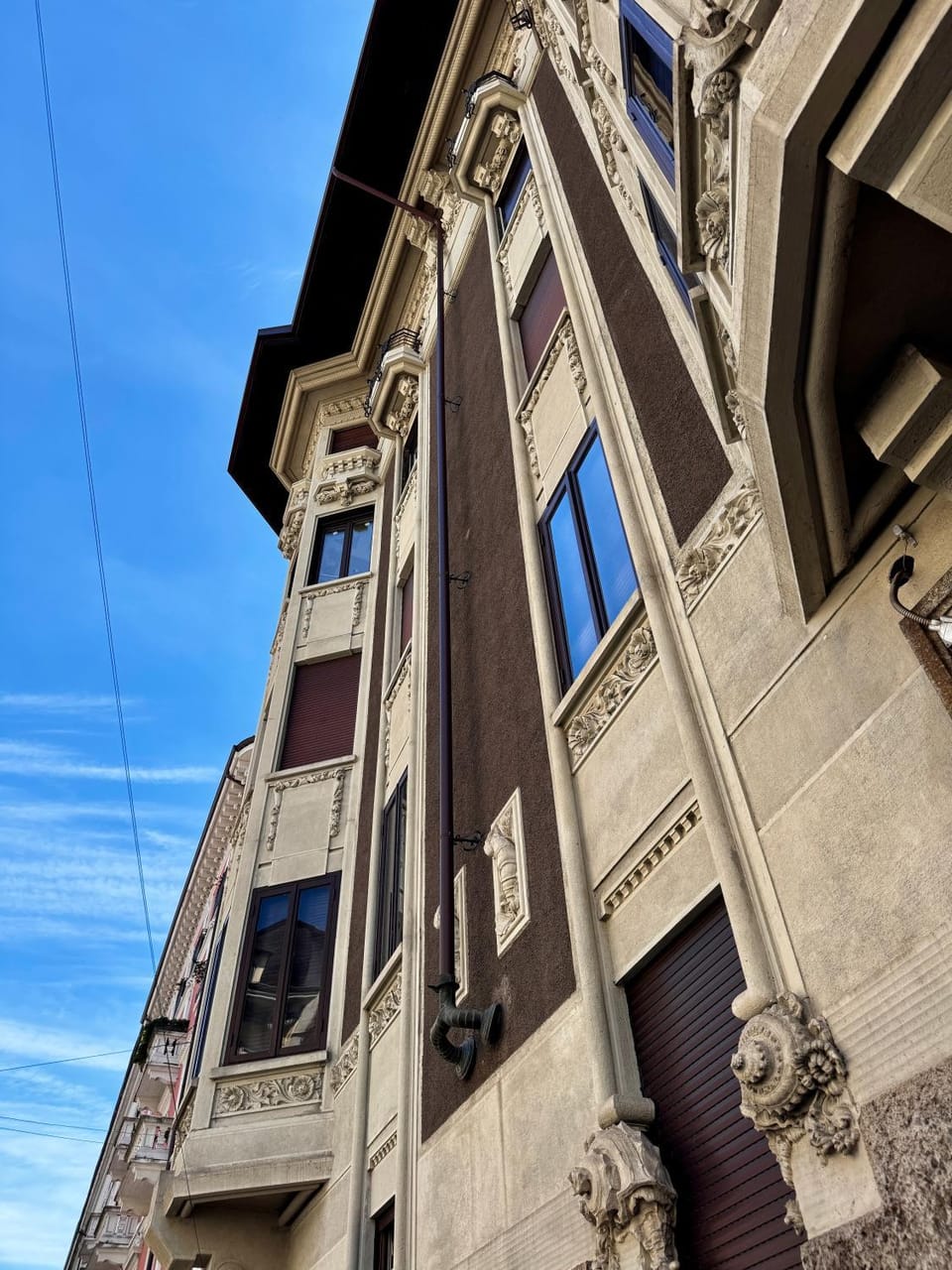 Charming 2 Bed room apartment with private Baths in City Center Apartment in Milan