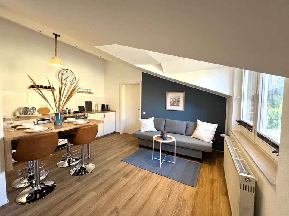 Home&Living - Casa Blue Apartment in Dusseldorf