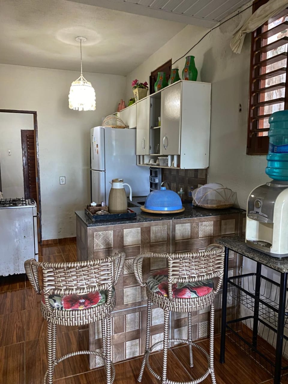 Kitchen or kitchenette, Living room, Seating area, Dining area, oven, pet friendly, stove