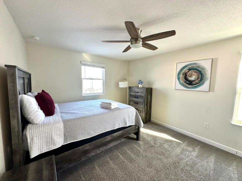 Luxury 7bed 5bath Near Disney at ChampionsGate House in Four Corners
