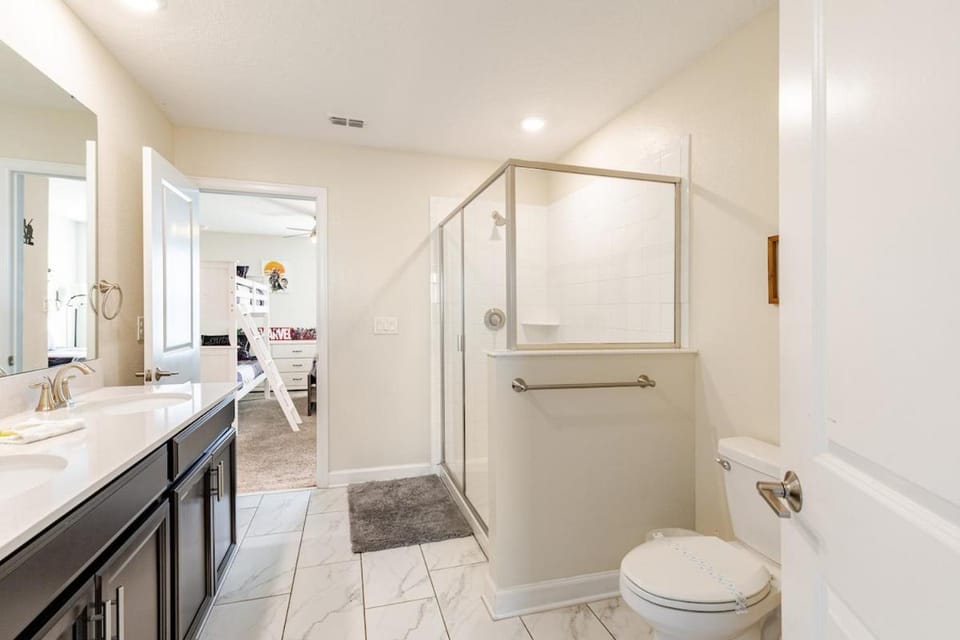 Luxury 7bed 5bath Near Disney at ChampionsGate House in Four Corners
