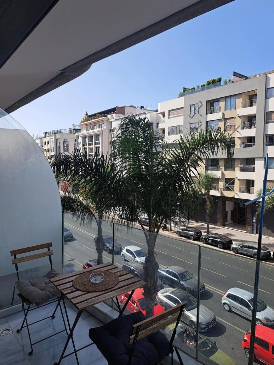 Neighbourhood, View (from property/room), Balcony/Terrace, City view, Street view, Location