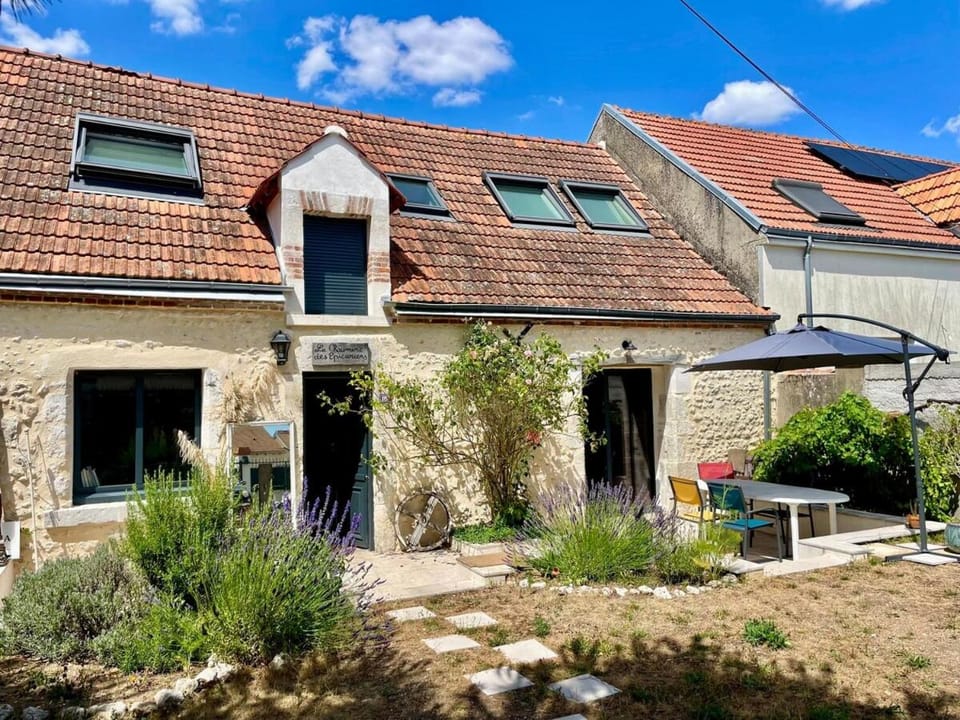 Property building, Garden, Garden view, pet friendly