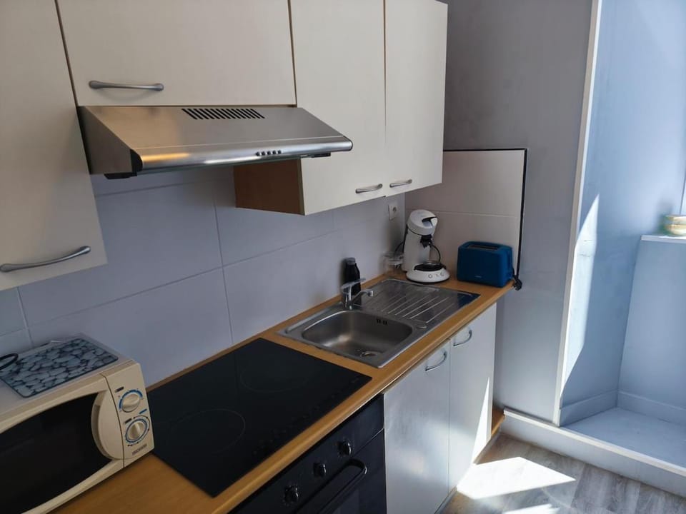 Studio Cozy Centre Apartment in Finistere