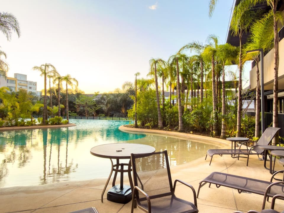 Pool view, Swimming pool, sunbed