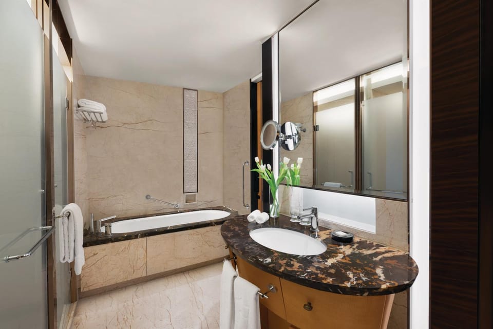 Shower, Bathroom, Bath, towels
