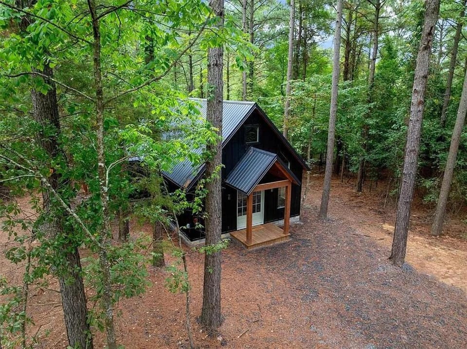 LEATHER & LACE NEW SEXY Cabin Adult Getaway Cabin in Broken Bow