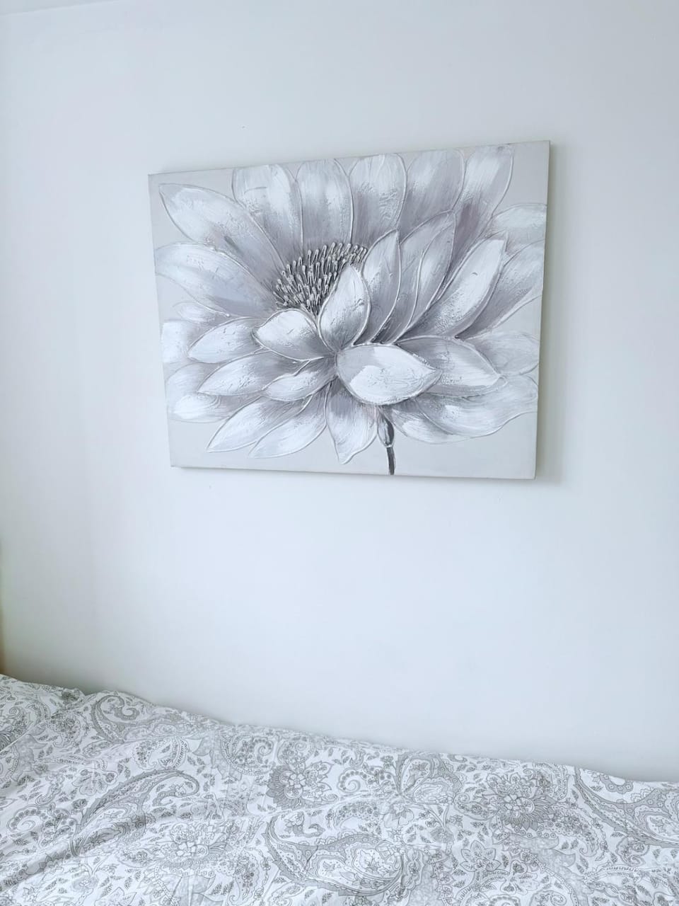 Bed, Photo of the whole room, Decorative detail, Bedroom