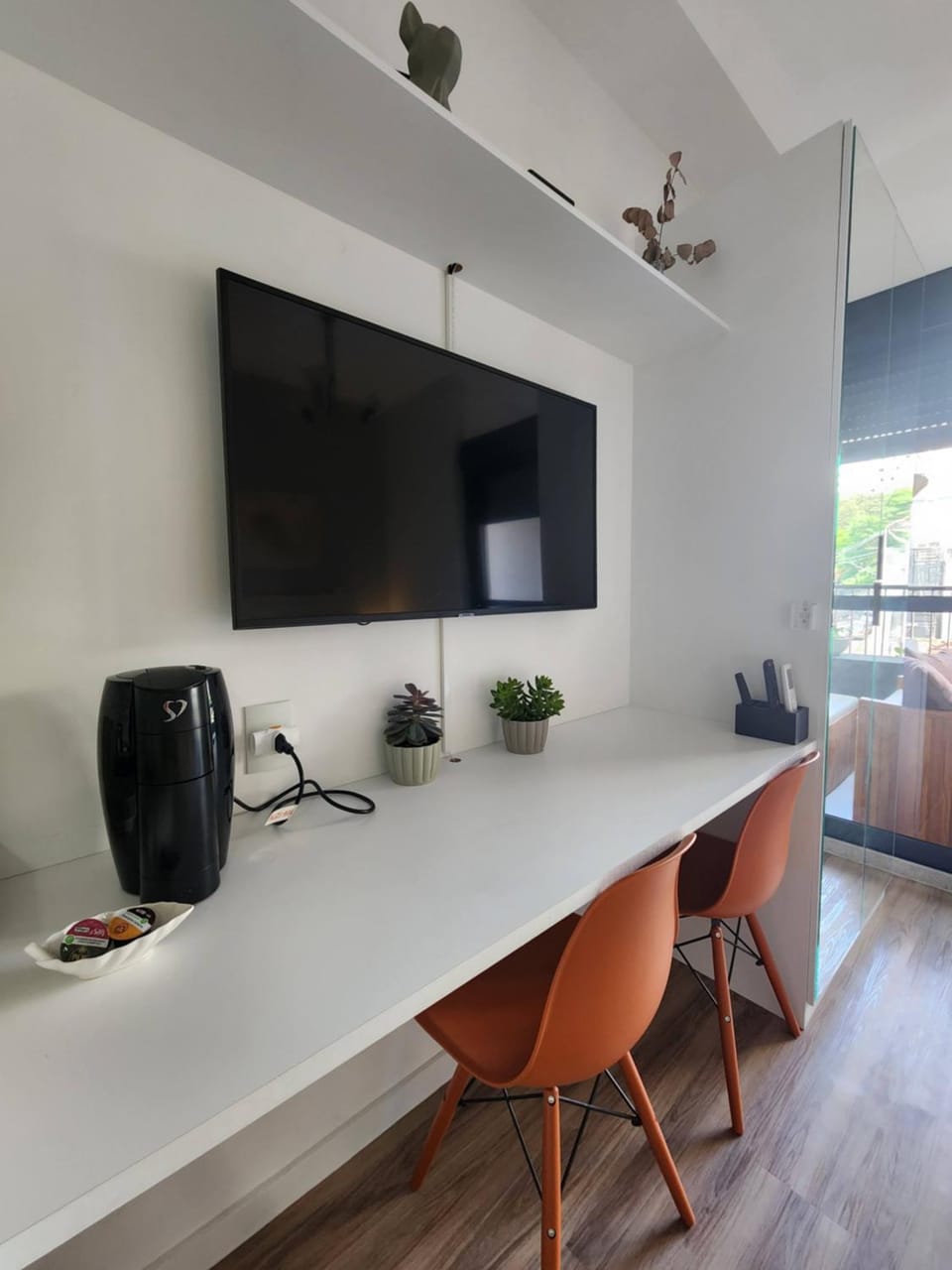 Communal lounge/ TV room, Dining area