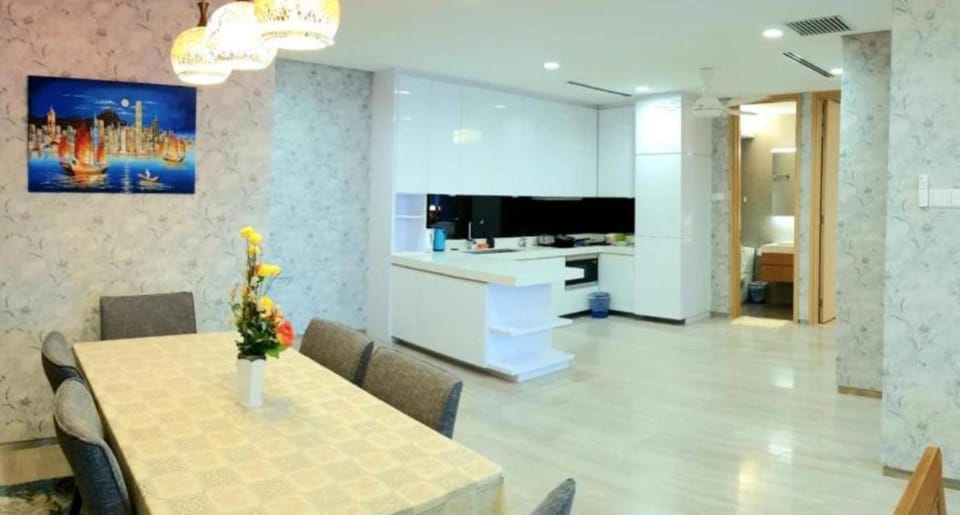 Seaview shared apartment Bed and Breakfast in Johor