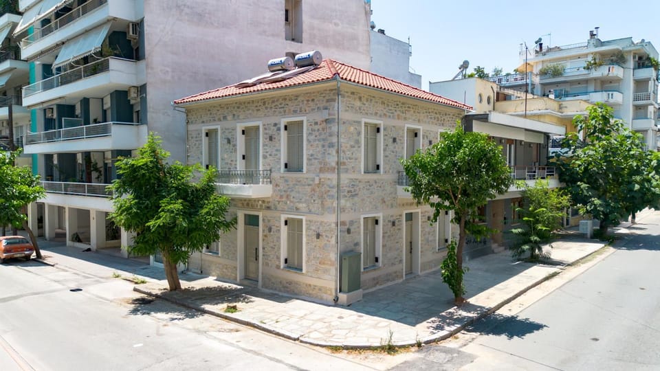 Nest in the City Apartment Home to Home MGMT Apartment in Volos