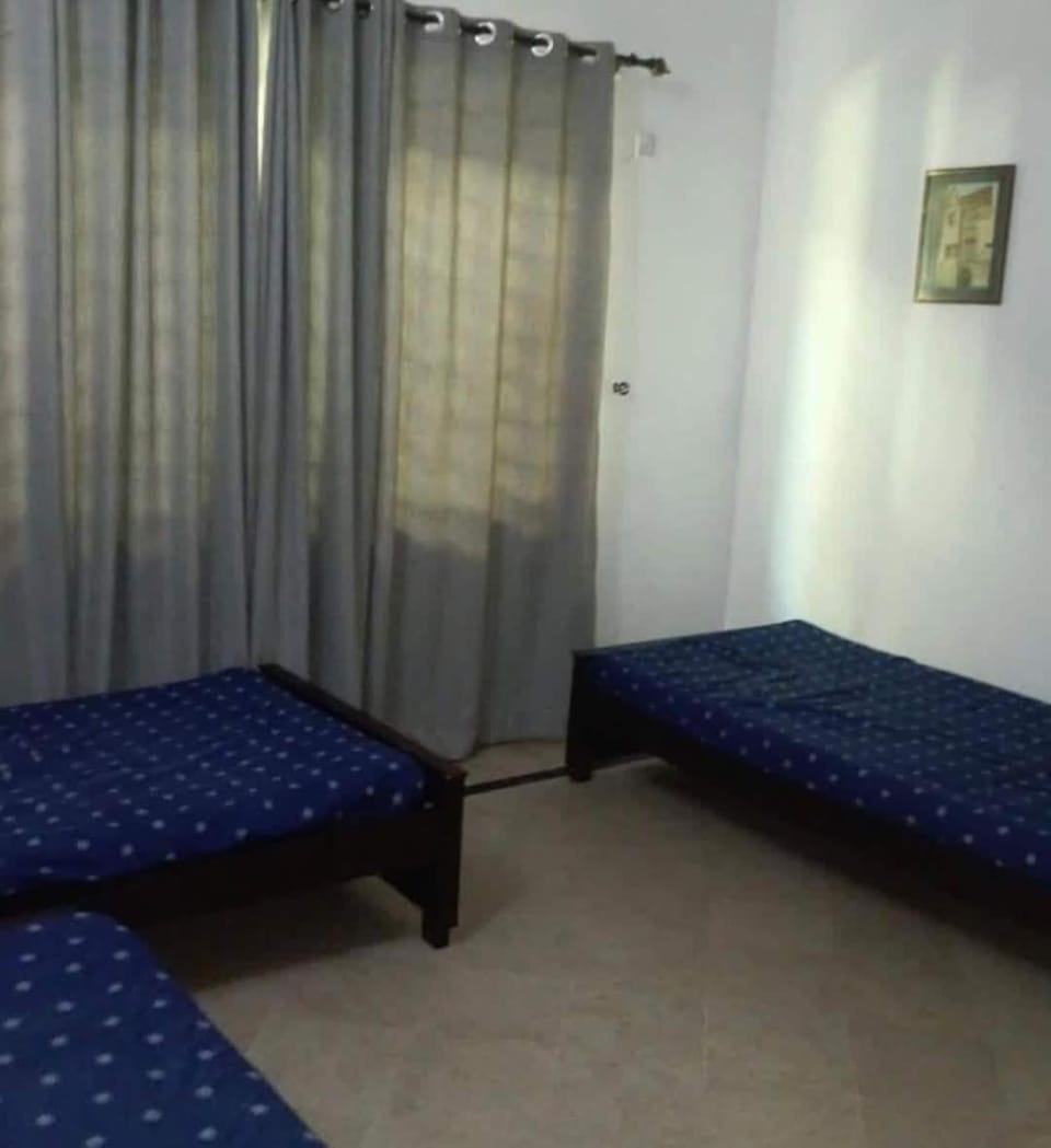 Room for rent Apartment in Karachi