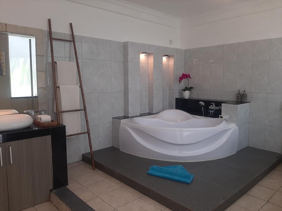 Bathroom, Bath